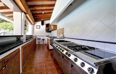 Resale - House - Detached Villa - Estepona - Costalita