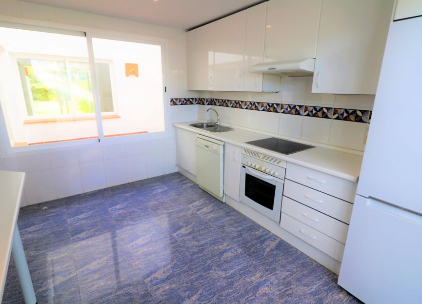 Resale - House - Townhouse - Estepona - Estepona Centro