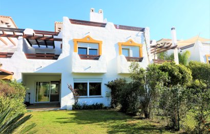 Resale - House - Townhouse - Estepona - Estepona Centro