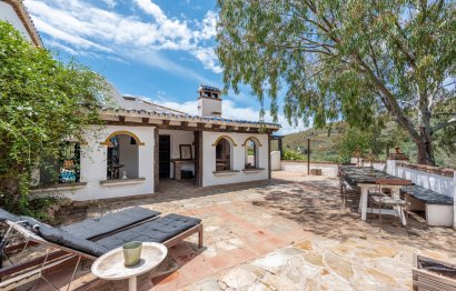 Resale - House - Finca - Cortijo - Mijas - Mijas Centro