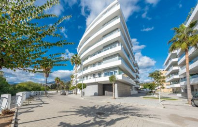 Resale - Apartment - Penthouse - Marbella - Nueva Andalucia