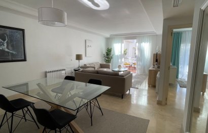 Resale - Apartment - Middle Floor Apartment - Marbella - Puerto Banús