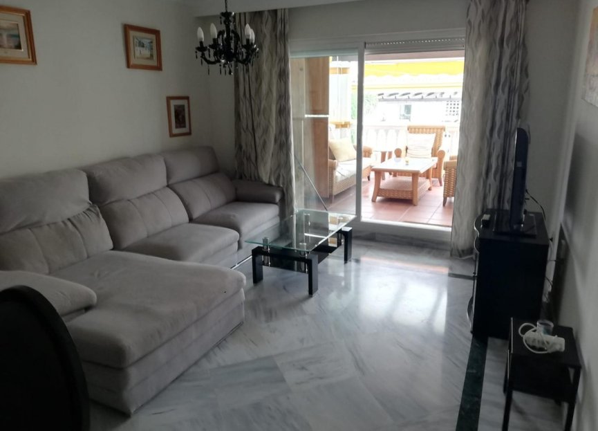 Resale - Apartment - Middle Floor Apartment - Marbella - Puerto Banús