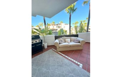 Resale - Apartment - Middle Floor Apartment - Marbella - Puerto Banús