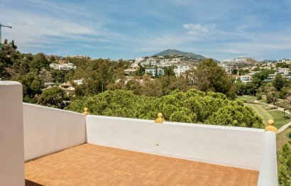 Resale - House - Townhouse - Benahavís - La Quinta