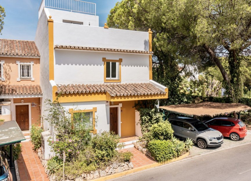 Resale - House - Townhouse - Benahavís - La Quinta