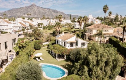 Resale - House - Detached Villa - Marbella - Nueva Andalucia