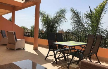 Resale - Apartment - Ground Floor Apartment - Marbella - Nueva Andalucia