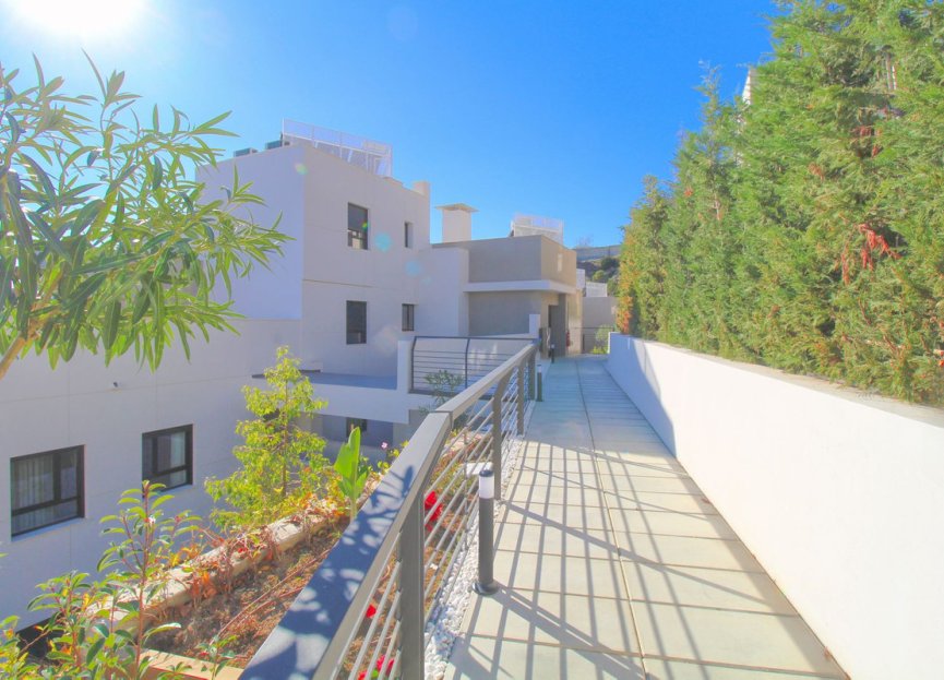 Resale - Apartment - Penthouse Duplex - Marbella - Nueva Andalucia