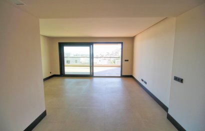 Resale - Apartment - Ground Floor Apartment - Marbella - Nueva Andalucia