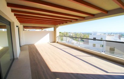 Resale - Apartment - Ground Floor Apartment - Marbella - Nueva Andalucia