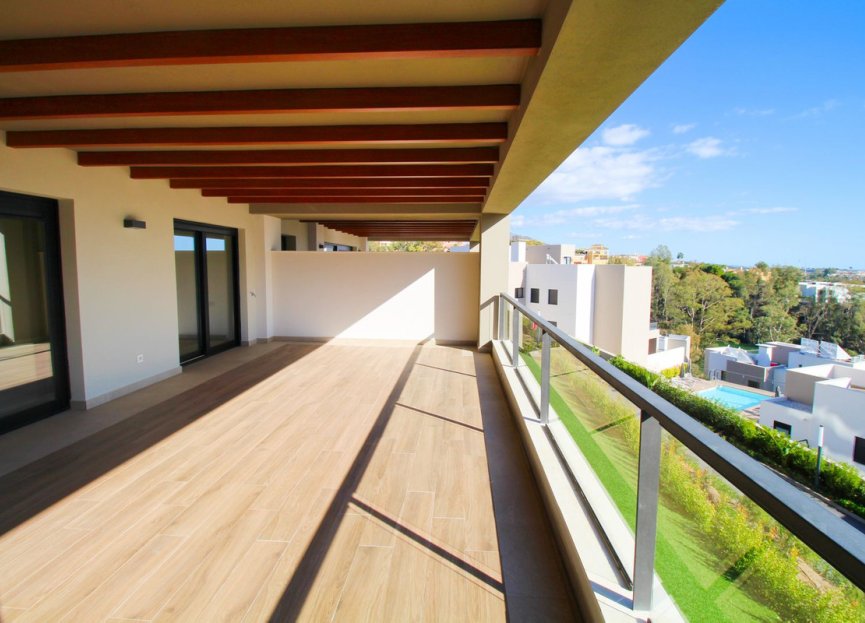 Resale - Apartment - Ground Floor Apartment - Marbella - Nueva Andalucia