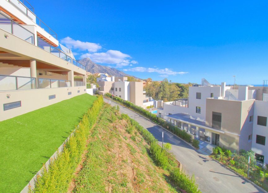 Resale - Apartment - Ground Floor Apartment - Marbella - Nueva Andalucia