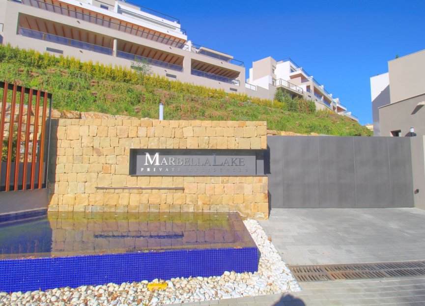 Resale - Apartment - Ground Floor Apartment - Marbella - Nueva Andalucia