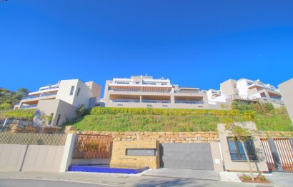 Resale - Apartment - Ground Floor Apartment - Marbella - Nueva Andalucia