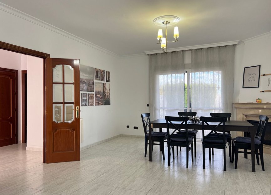 Resale - House - Detached Villa - Benalmádena - Benalmadena Costa