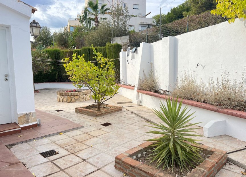 Resale - House - Detached Villa - Benalmádena - Benalmadena Costa