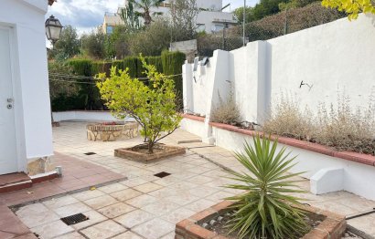 Resale - House - Detached Villa - Benalmádena - Benalmadena Costa