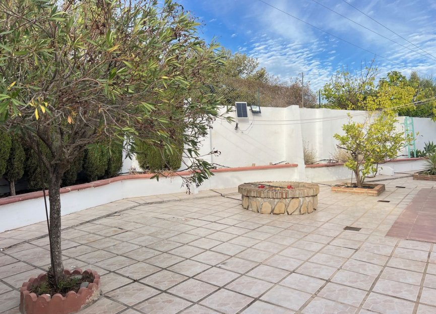 Resale - House - Detached Villa - Benalmádena - Benalmadena Costa