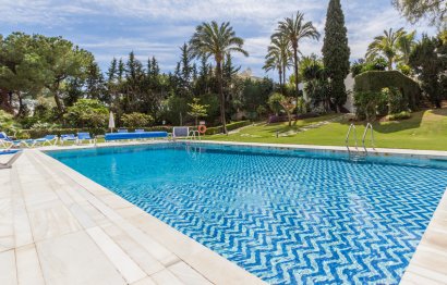 Resale - Apartment - Ground Floor Apartment - Marbella - The Golden Mile