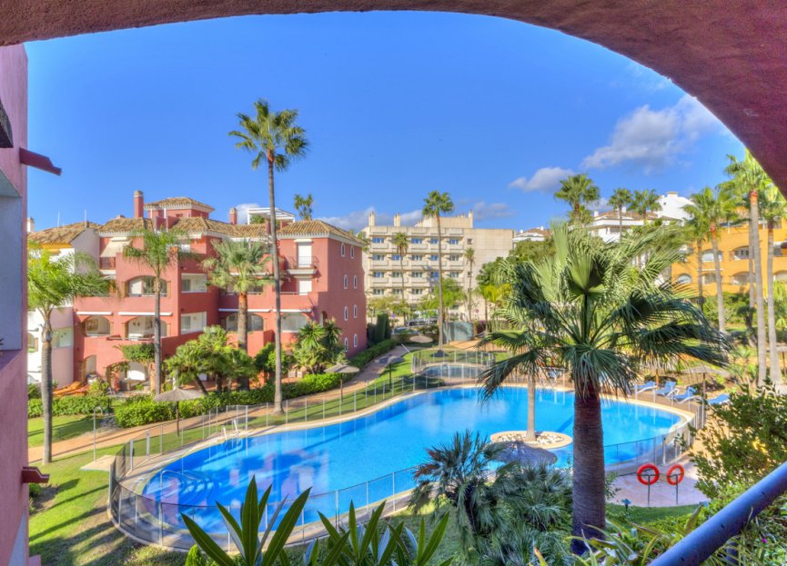 Resale - Apartment - Middle Floor Apartment - Marbella - The Golden Mile