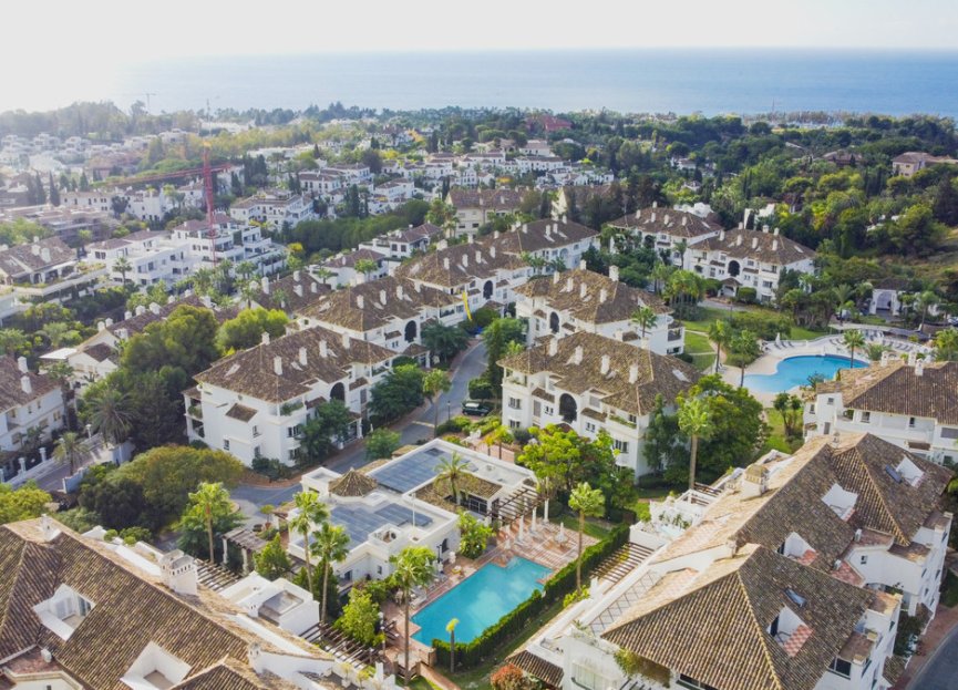 Resale - Apartment - Ground Floor Apartment - Marbella - The Golden Mile