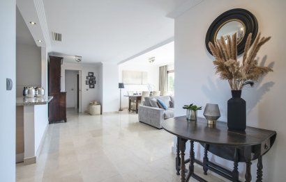 Resale - Apartment - Penthouse - Estepona - Estepona Centro