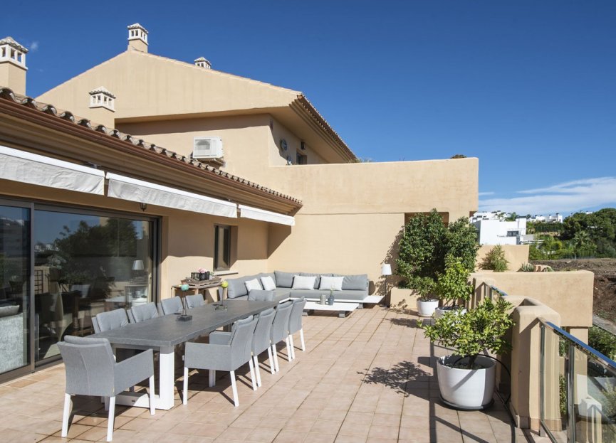 Resale - Apartment - Penthouse - Estepona - Estepona Centro