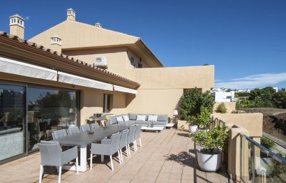 Resale - Apartment - Penthouse - Estepona - Estepona Centro