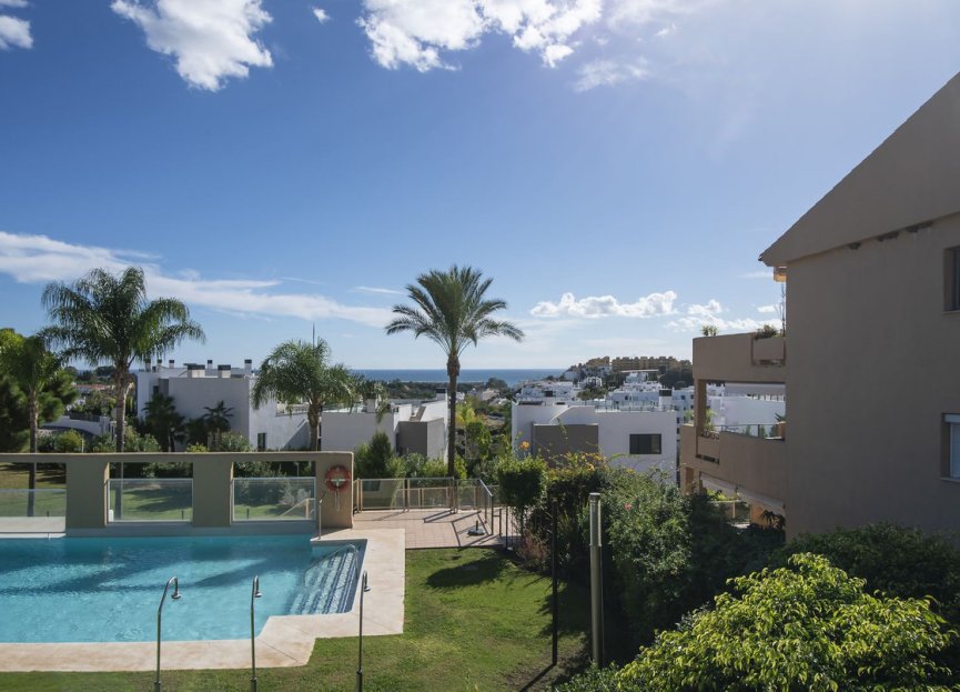 Resale - Apartment - Penthouse - Estepona - Estepona Centro