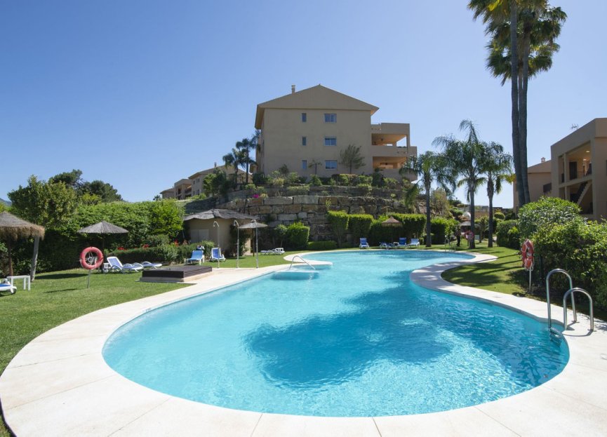 Resale - Apartment - Penthouse - Estepona - Estepona Centro