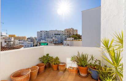 Resale - Apartment - Top Floor Apartment - Marbella - Marbella Centro