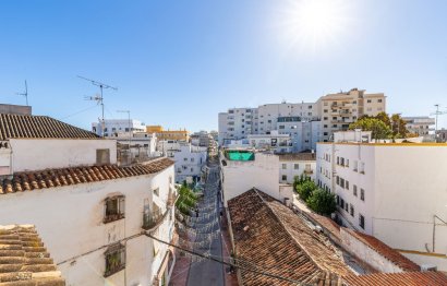 Resale - Apartment - Top Floor Apartment - Marbella - Marbella Centro