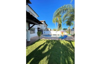 Resale - House - Detached Villa - Estepona - Costalita