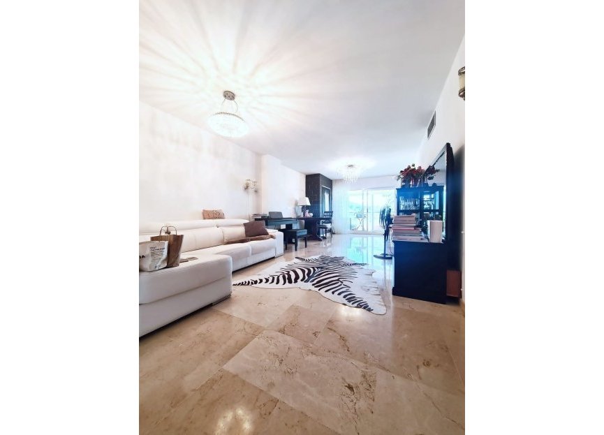 Resale - Apartment - Penthouse Duplex - Marbella - Guadalmina Alta