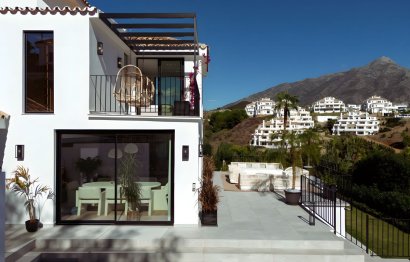 Resale - House - Detached Villa - Marbella - Nueva Andalucia