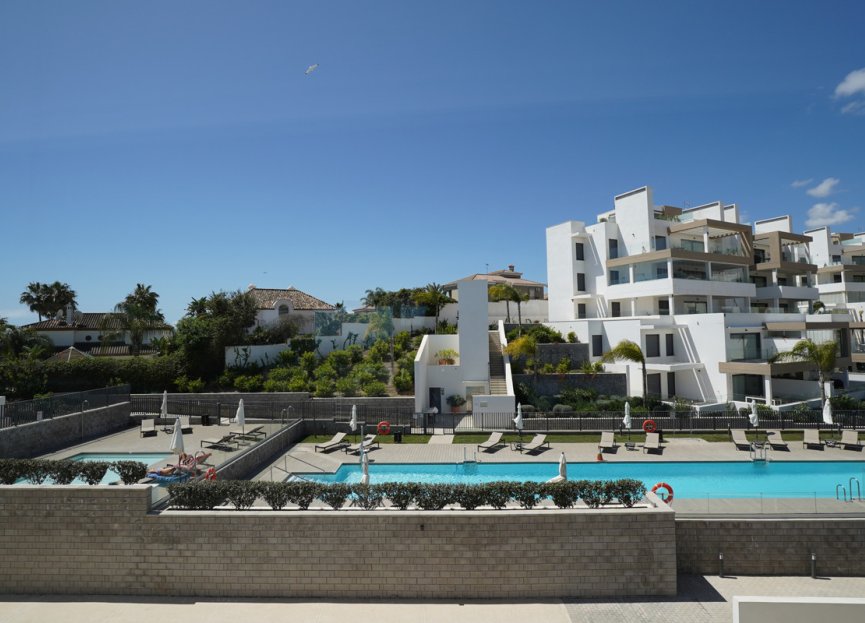 Resale - Apartment - Penthouse - Estepona - Estepona Centro