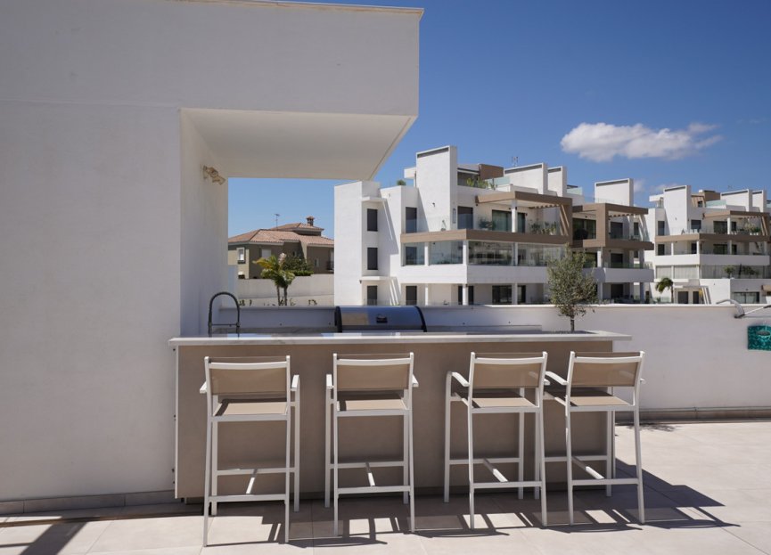 Resale - Apartment - Penthouse - Estepona - Estepona Centro