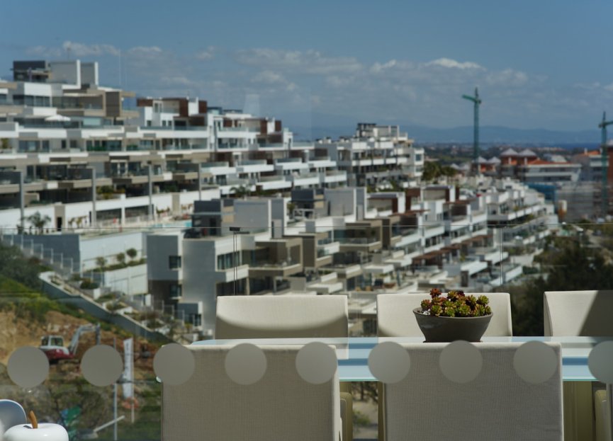 Resale - Apartment - Penthouse - Estepona - Estepona Centro