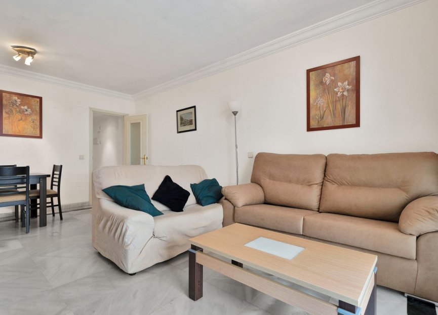 Resale - Apartment - Ground Floor Apartment - Marbella - The Golden Mile