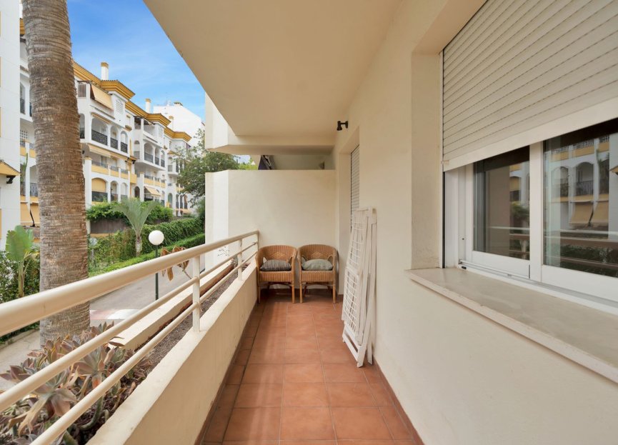 Resale - Apartment - Ground Floor Apartment - Marbella - The Golden Mile