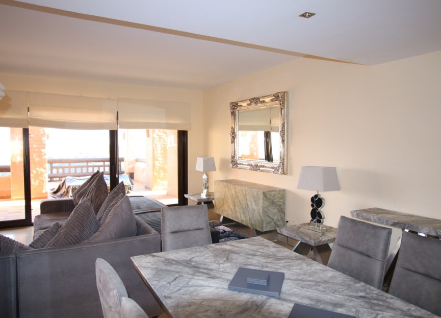 Resale - Apartment - Penthouse - Manilva - La Duquesa