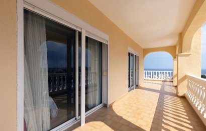 Resale - House - Detached Villa - Fuengirola