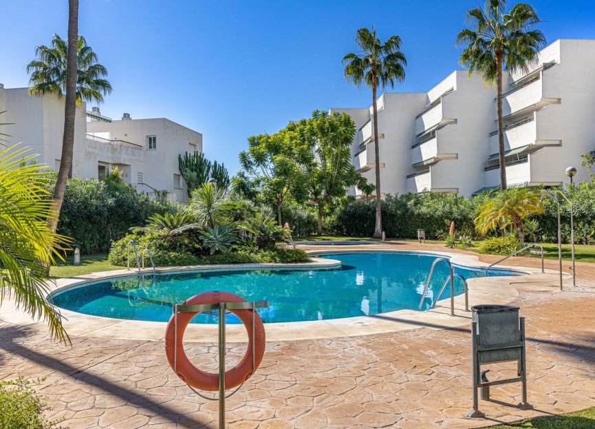 Resale - Apartment - Penthouse Duplex - Marbella - Guadalmina Baja