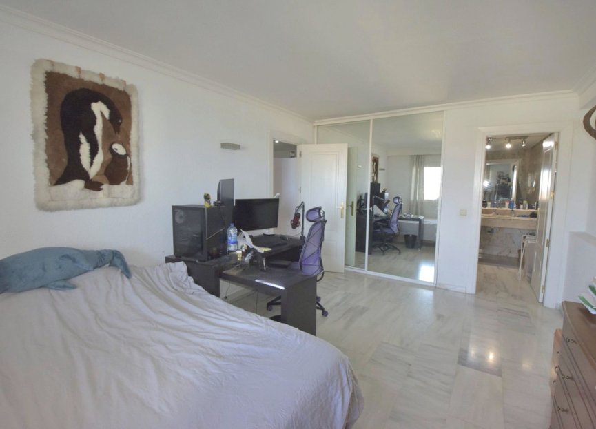 Resale - Apartment - Middle Floor Apartment - Benalmádena - Benalmadena Centro