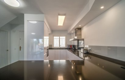 Resale - Apartment - Duplex - Marbella - Nueva Andalucia