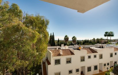 Resale - Apartment - Duplex - Marbella - Nueva Andalucia