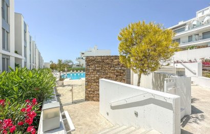 Resale - Apartment - Ground Floor Apartment - Estepona - New Golden Mile