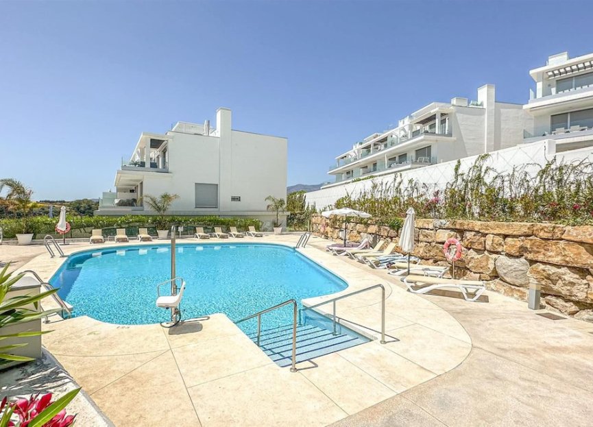 Resale - Apartment - Ground Floor Apartment - Estepona - New Golden Mile