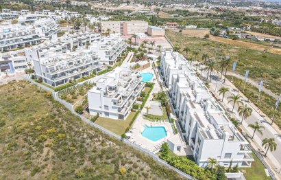 Resale - Apartment - Ground Floor Apartment - Estepona - New Golden Mile